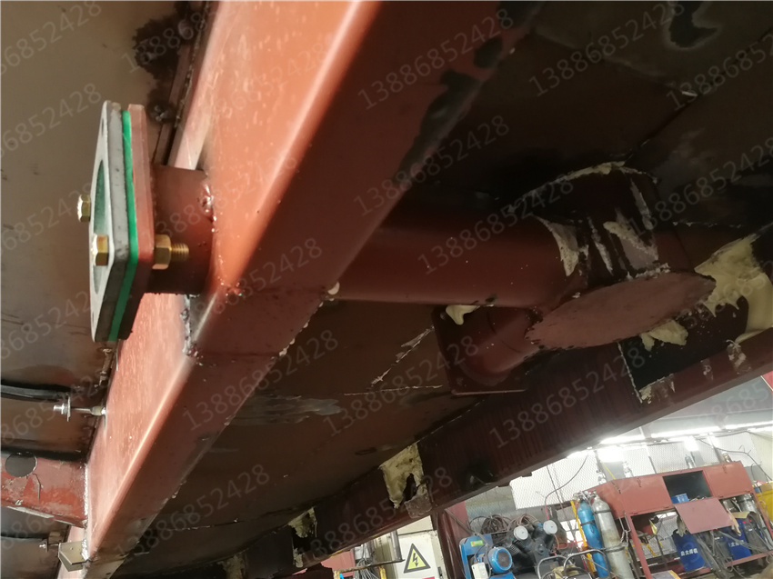 湖北盈通汽車東風(fēng)福瑞卡12方灑